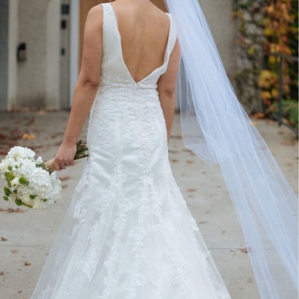 LACE beaded ivory wedding dress gown train  4 - Picture 4 of 4